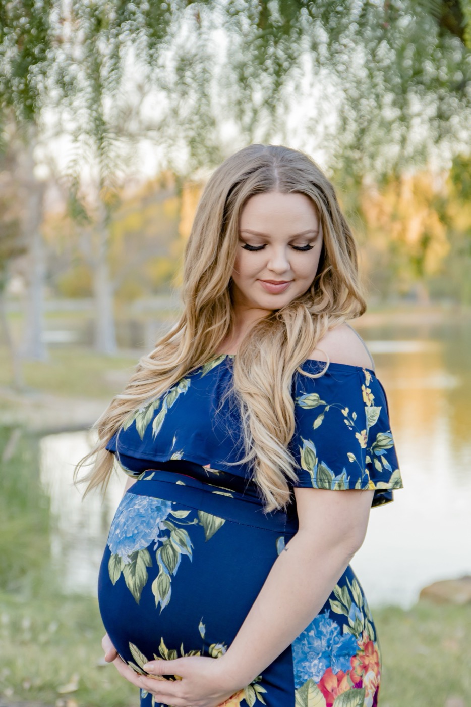 Fliegel maternity portrait